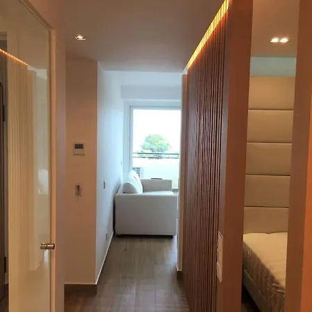 Great Sea View Apartment, Near The Beach, With Ac And Pools